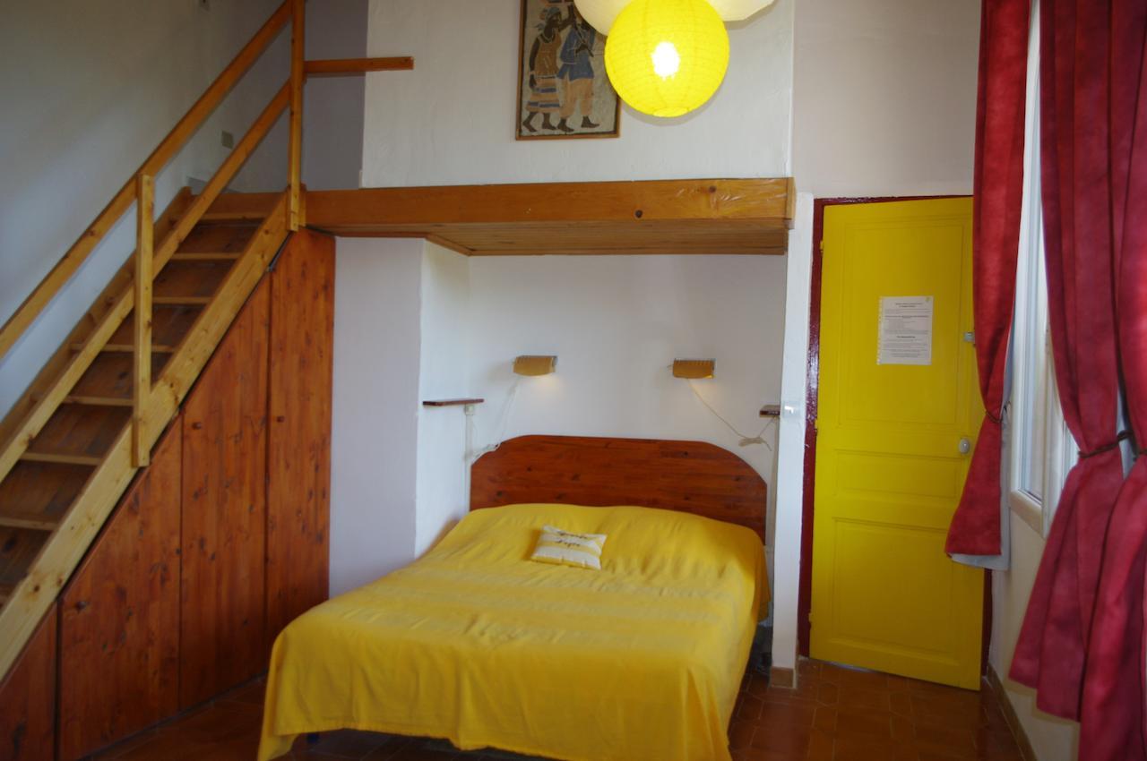 Chambres D'Hotes La Grange Au Negre Alba-la-Romaine Szoba fotó
